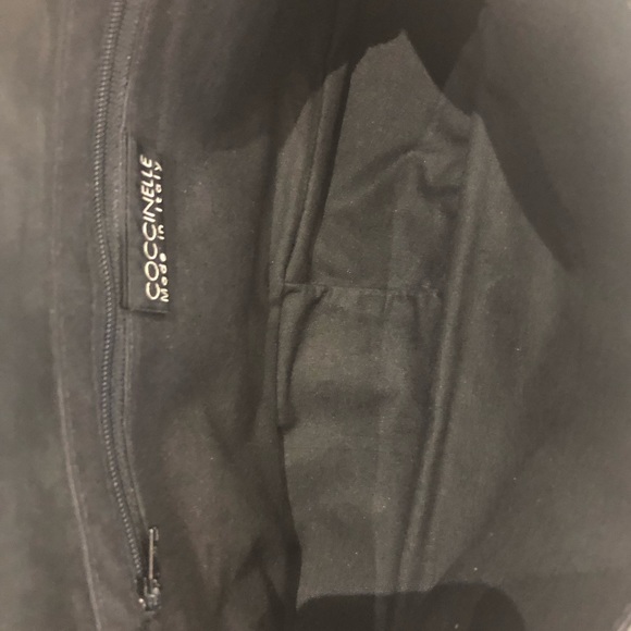 Coccinelle Shoulder Bag with Flap, aniline leather EUC Made in Italy - Picture 4 of 7